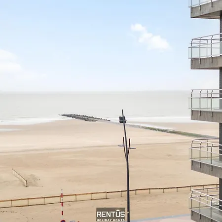 C-dream - For 6 Persons With Partial Sea View Apartment Blankenberge