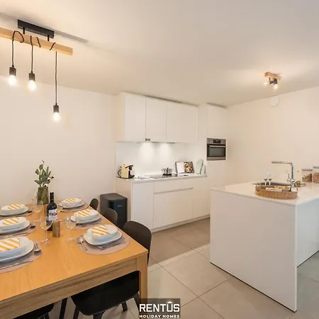 C-dream - For 6 Persons With Partial Sea View *