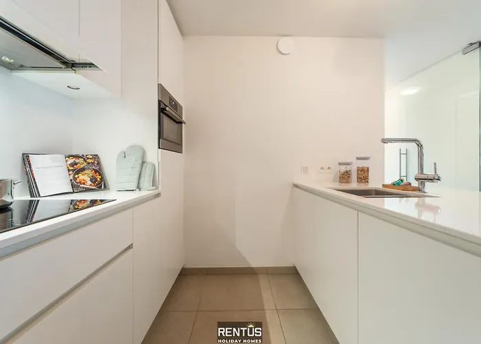 C-dream - For 6 Persons With Partial Sea View *